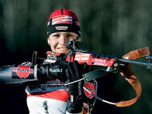 Немецкая биатлонистка Магдалена Нойнер – олимпийская чемпионка в гонке преследовании